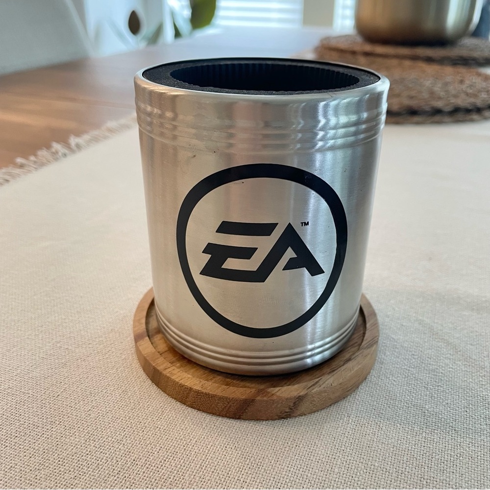 EA Koozie